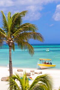 beach photoshoot in aruba